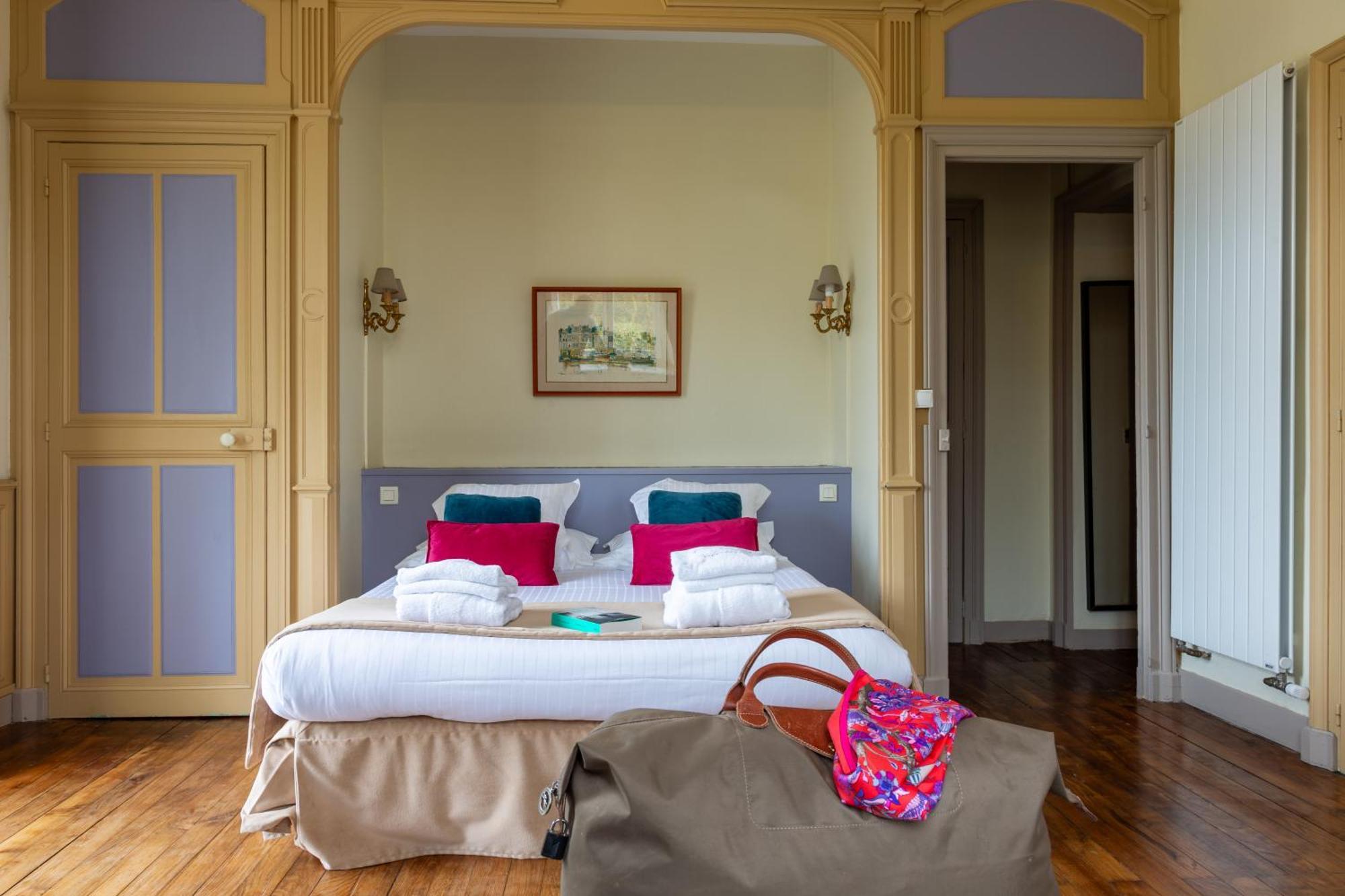 Hotel Château Du Colombier 4*