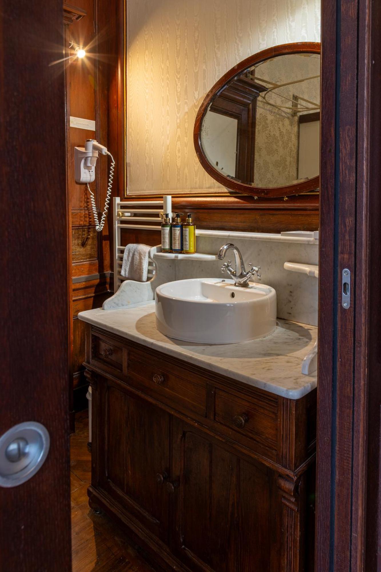 Château Du Colombier 4*
